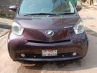 Toyota iQ Two Seater(Mini Car) 2010