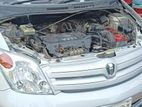 Toyota ist 2003