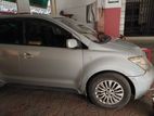 Toyota ist 2004