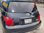 Toyota ist 2004