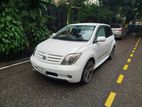 Toyota ist . 2006