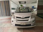 Toyota ist CR 32.REG 2019.MODEL 2012