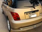 Toyota ist Golden 2004