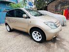 Toyota ist golden 2004