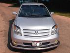 Toyota ist S 2004