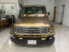 Toyota Land Cruiser 4WD 2000