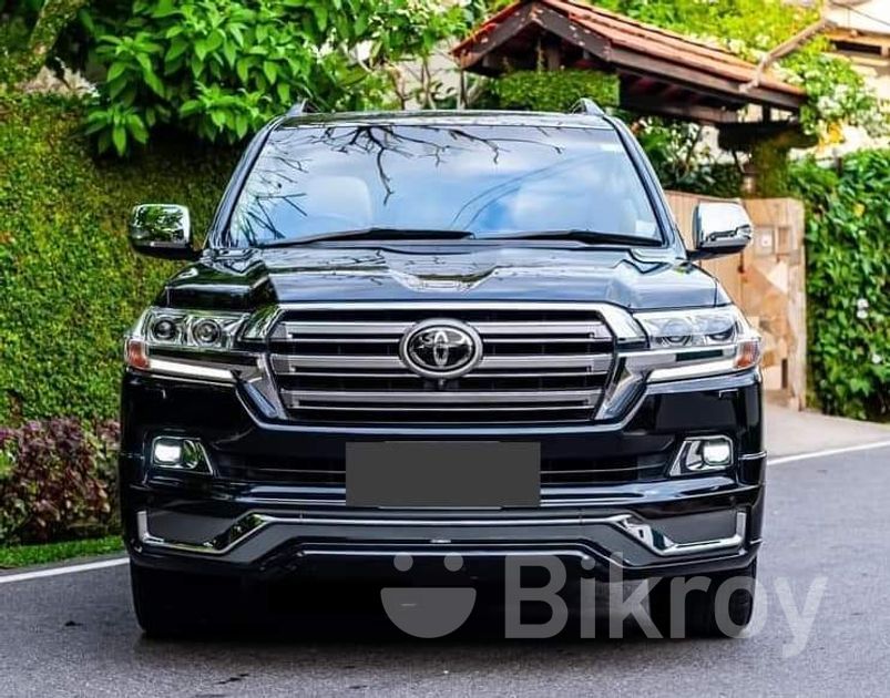 Toyota Land Cruiser V8 VX Highest Spec 2017 for Sale in Basundhara Bikroy
