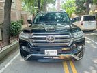 Toyota Land Cruiser VX-V8 (Diesel Turbo) 2018