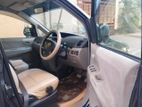 Toyota Noah . 2003