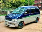 Toyota Noah 1997