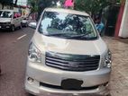 Toyota Noah 2 Auto door, & key 2012