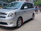 Toyota Noah 2 Door power 2010