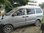 Toyota Noah 2000