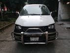 Toyota Noah 2001