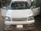 Toyota Noah 2001