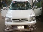 Toyota Noah 2001