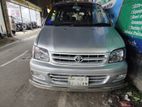 Toyota Noah 2001