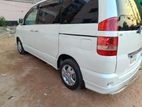 Toyota Noah 2002