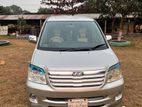 Toyota Noah . 2003