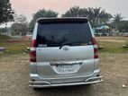 Toyota Noah 2003