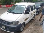 Toyota Noah 2004