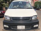 Toyota Noah 2004