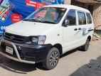 Toyota Noah 2005