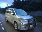 Toyota Noah 2005