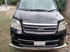 Toyota Noah 2005