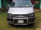 Toyota Noah 2006