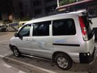 Toyota Noah 2007