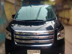 Toyota Noah 2009