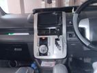 Toyota Noah 2010