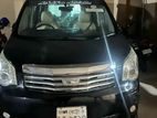 Toyota Noah 2010