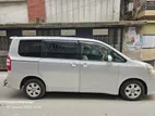 Toyota Noah Car 2010