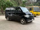 Toyota Noah 2010