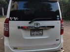 Toyota Noah 2011