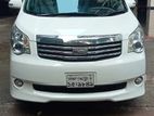 Toyota Noah 2011