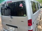 Toyota Noah 2012
