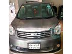 Toyota Noah 2012
