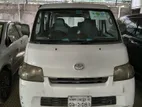 Toyota Noah ২০১৩ 2008