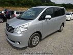 Toyota Noah 2013