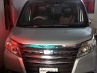 Toyota Noah 2014