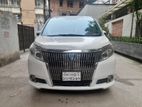 Toyota Noah . 2014