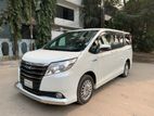 Toyota Noah 2014