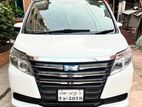 Toyota Noah 2014