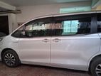 Toyota Noah 2014