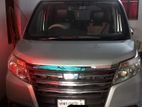 Toyota Noah 2014