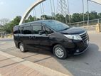 Toyota Noah 2014