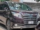 Toyota Noah 2016